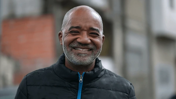 happy-senior-black-man-portrait-600nw-2139171925